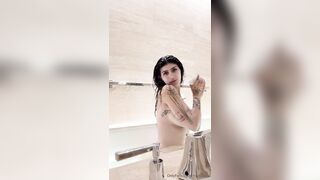 Mia Khalifa Shows Off Her Feet And Tits While Showering In The Bathtub