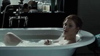 Amy Adams Sexy & Topless – Batman v Superman: Dawn of Justice (6 Pics + Video)