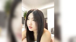 Xyebobs Talks With Her Fans And Then Masturbates